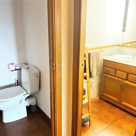 Angostrina V La Solane Feriehus *